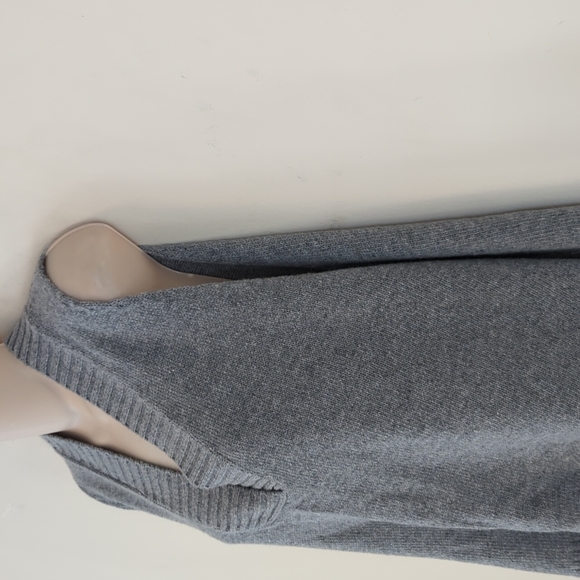Storets Lyla Oversized Knit Vest Gray S/M - Picture 10 of 16